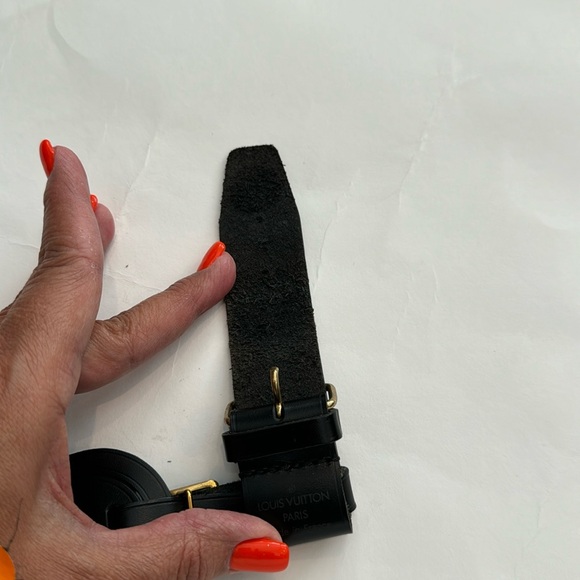 Louis Vuitton Authentic Pre owned in great condition Black Luggage Tag. - Picture 6 of 9